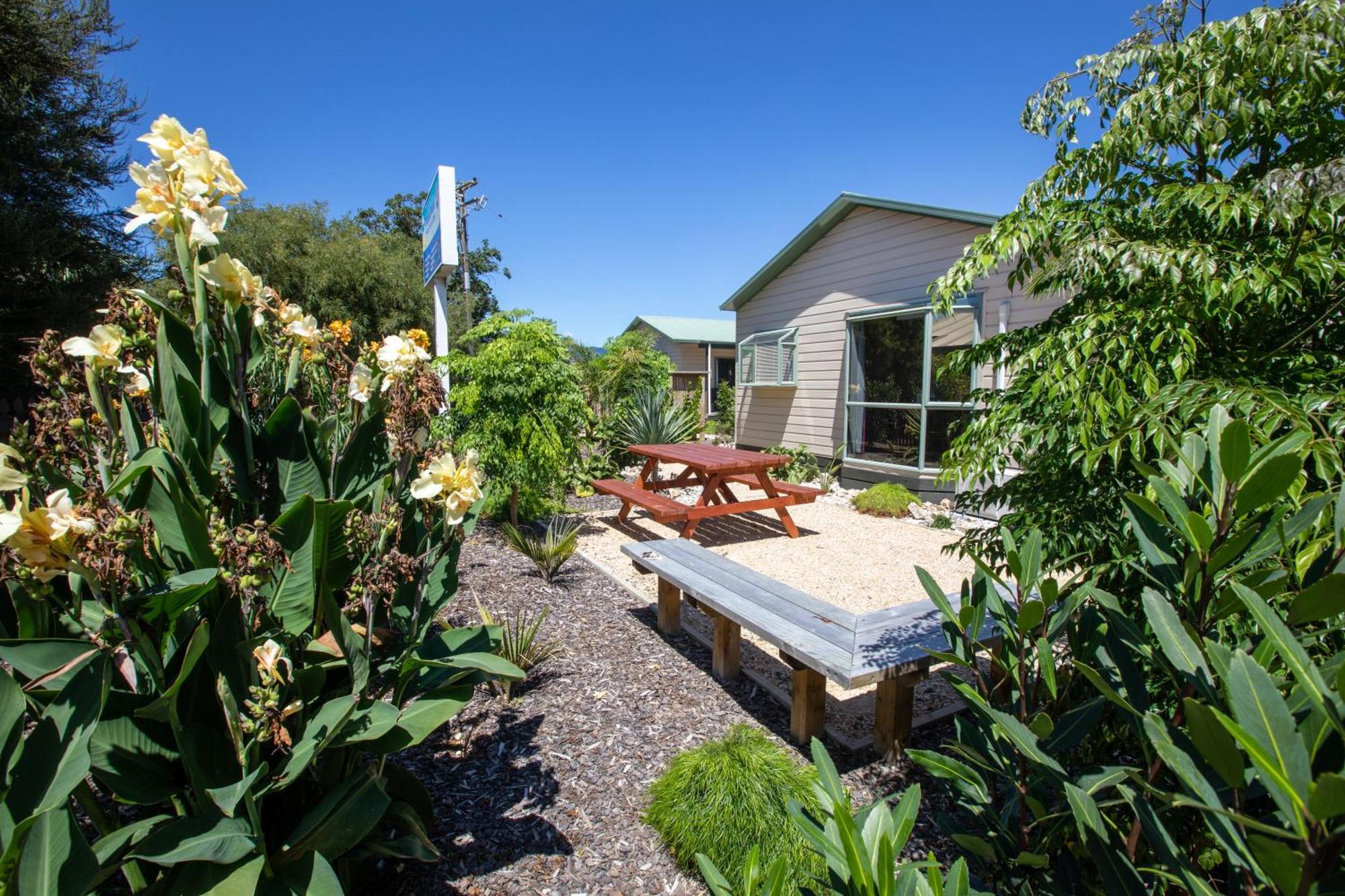 Tahuna Beach Holiday Park Nelson Exterior photo