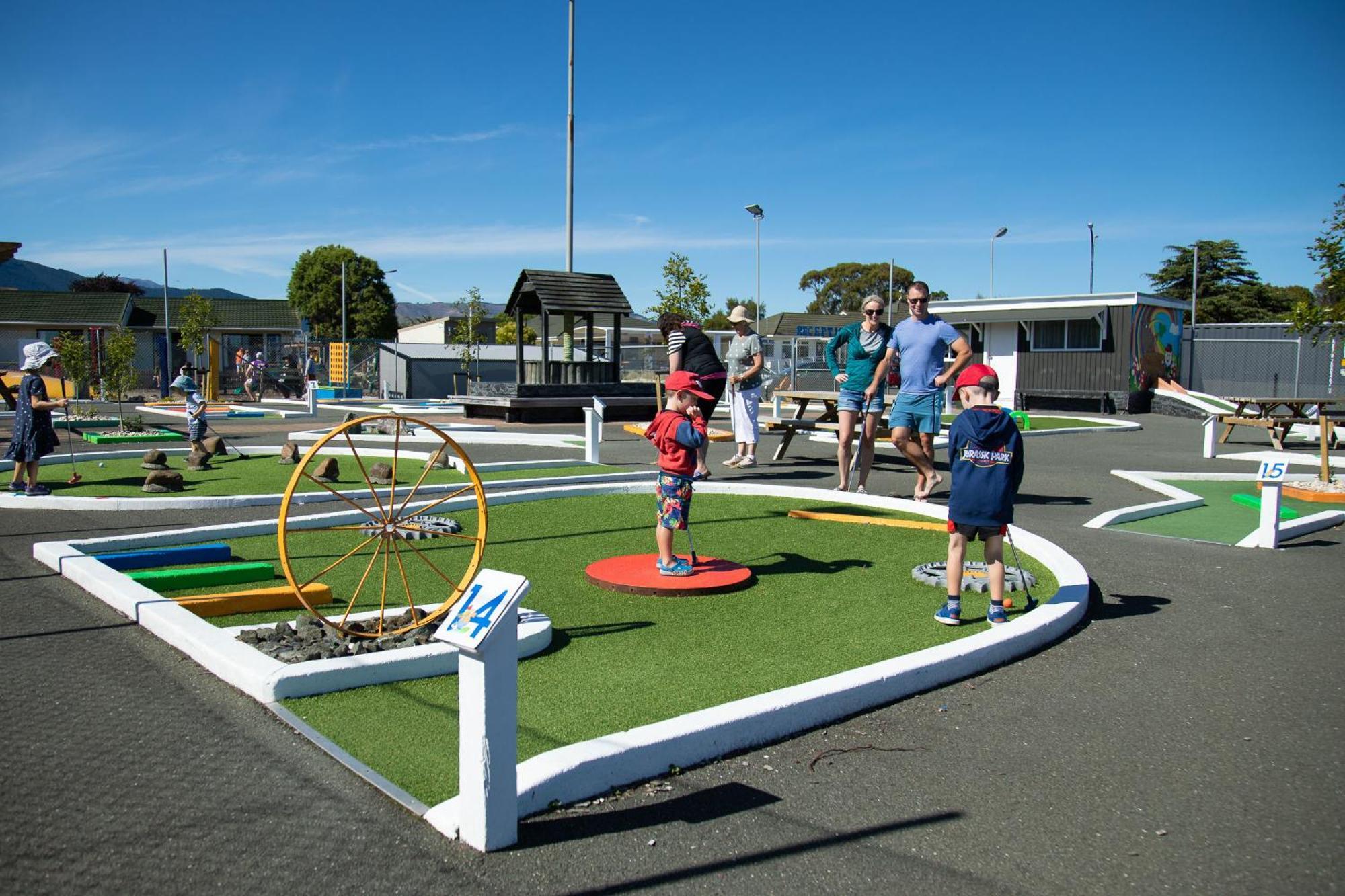 Tahuna Beach Holiday Park Nelson Exterior photo
