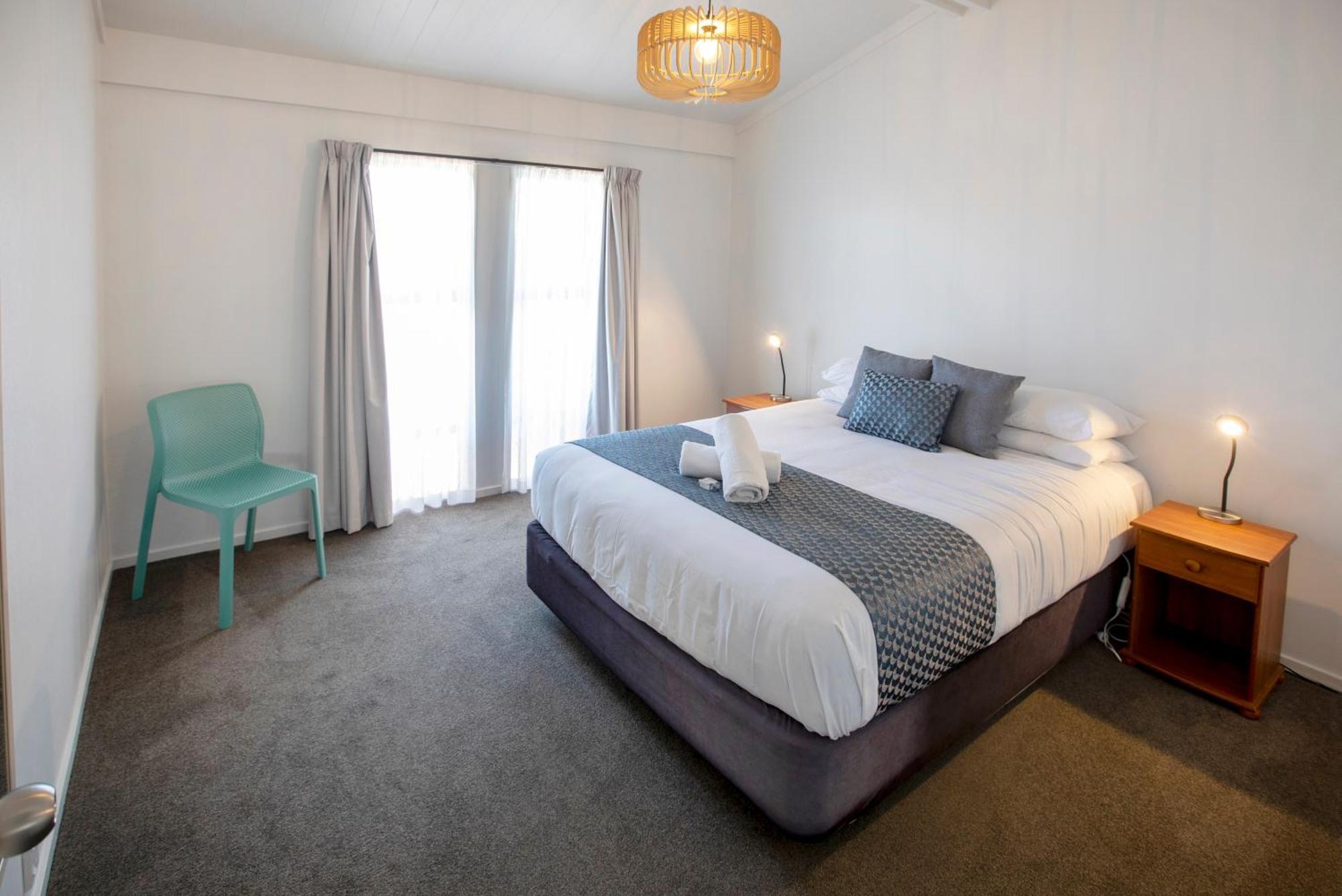 Tahuna Beach Holiday Park Nelson Room photo