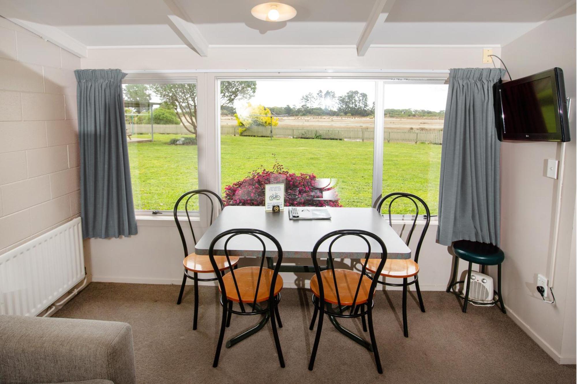Tahuna Beach Holiday Park Nelson Exterior photo